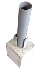 Betonfuß mit Wasserablauf